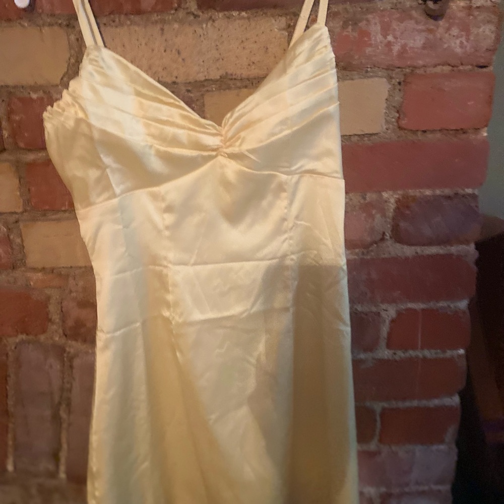 Beginning Boutique Honey Yellow mini dress- US size 2 ( Australian size 4)